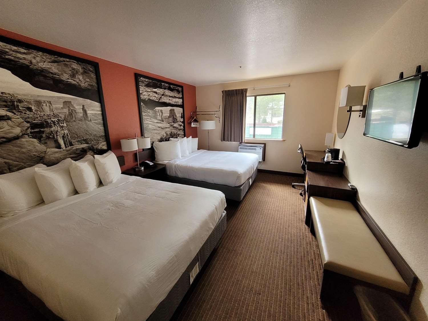 ซูเปอร์ 8 บาย วินด์แฮม วิลเลียมส์ อีสต์/แกรนด์ แคนยอน แอเรีย Hotel ภายนอก รูปภาพ