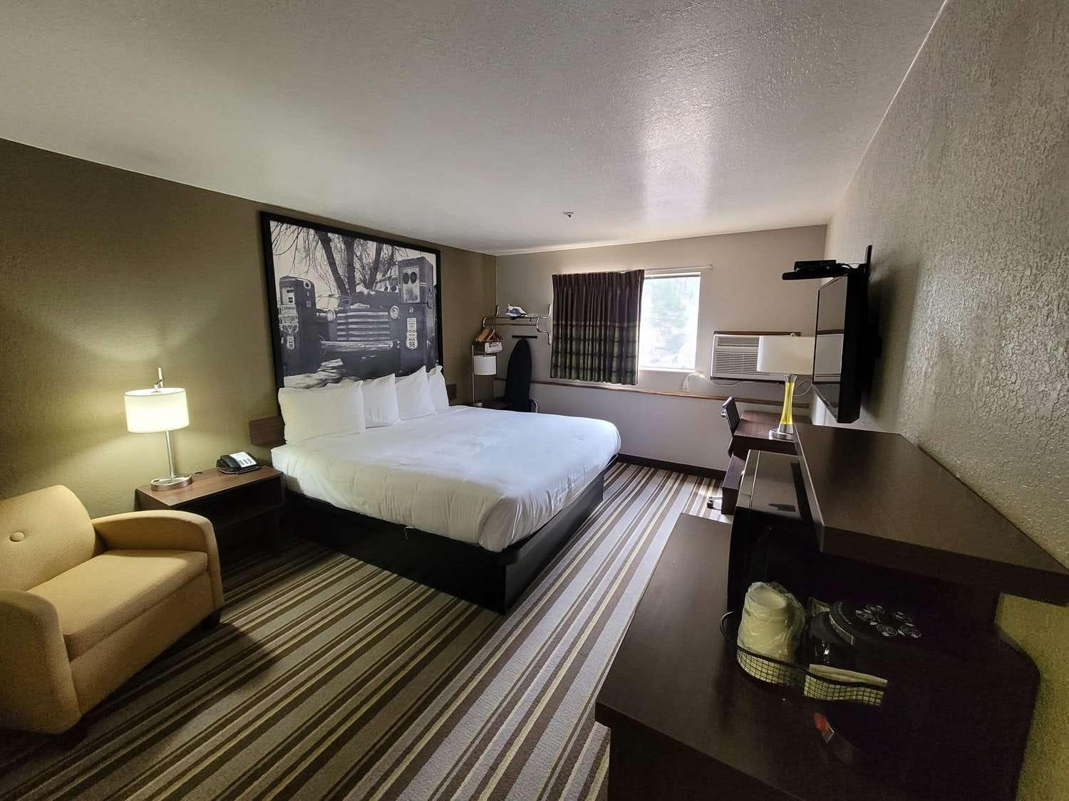 ซูเปอร์ 8 บาย วินด์แฮม วิลเลียมส์ อีสต์/แกรนด์ แคนยอน แอเรีย Hotel ภายนอก รูปภาพ