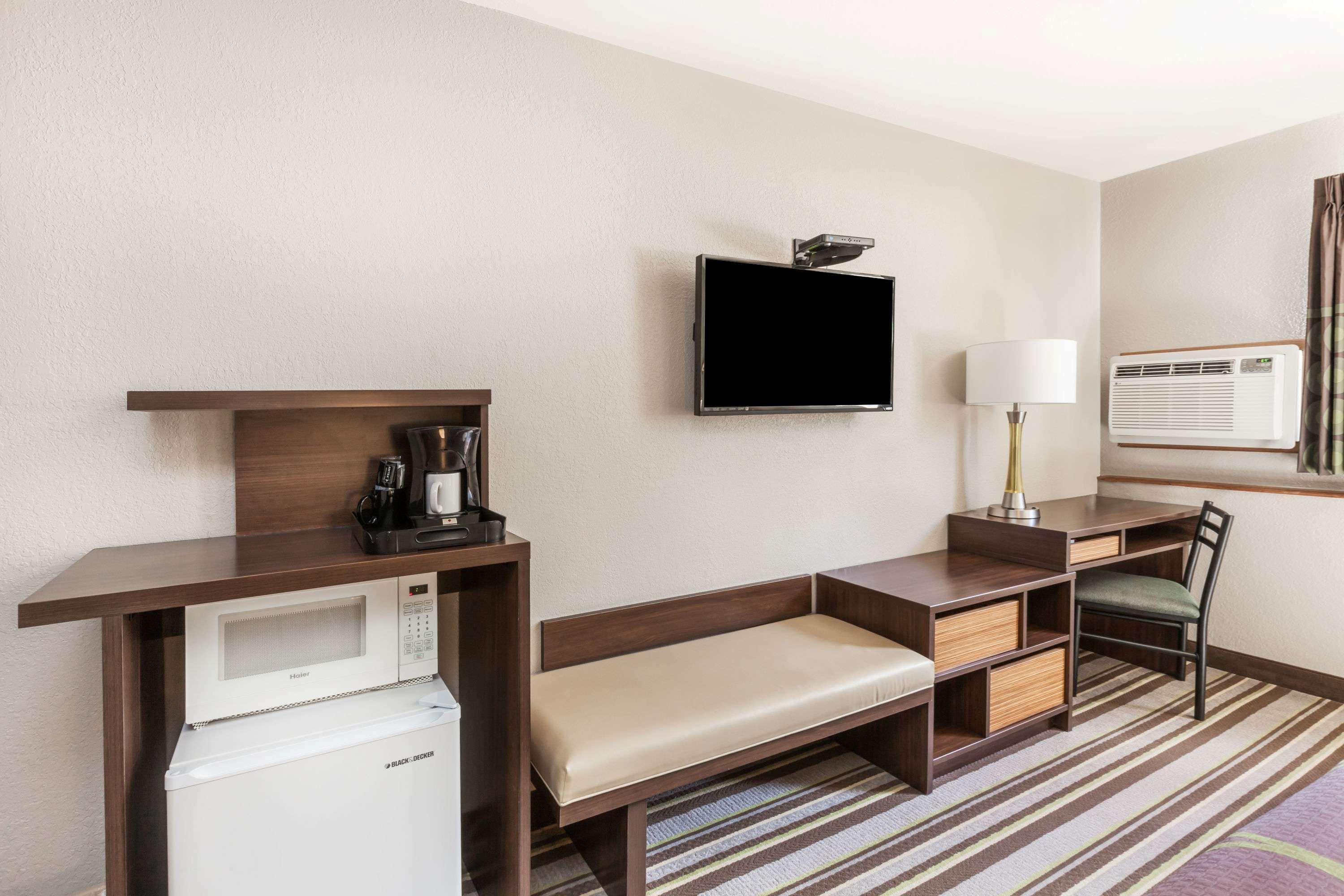ซูเปอร์ 8 บาย วินด์แฮม วิลเลียมส์ อีสต์/แกรนด์ แคนยอน แอเรีย Hotel ภายนอก รูปภาพ