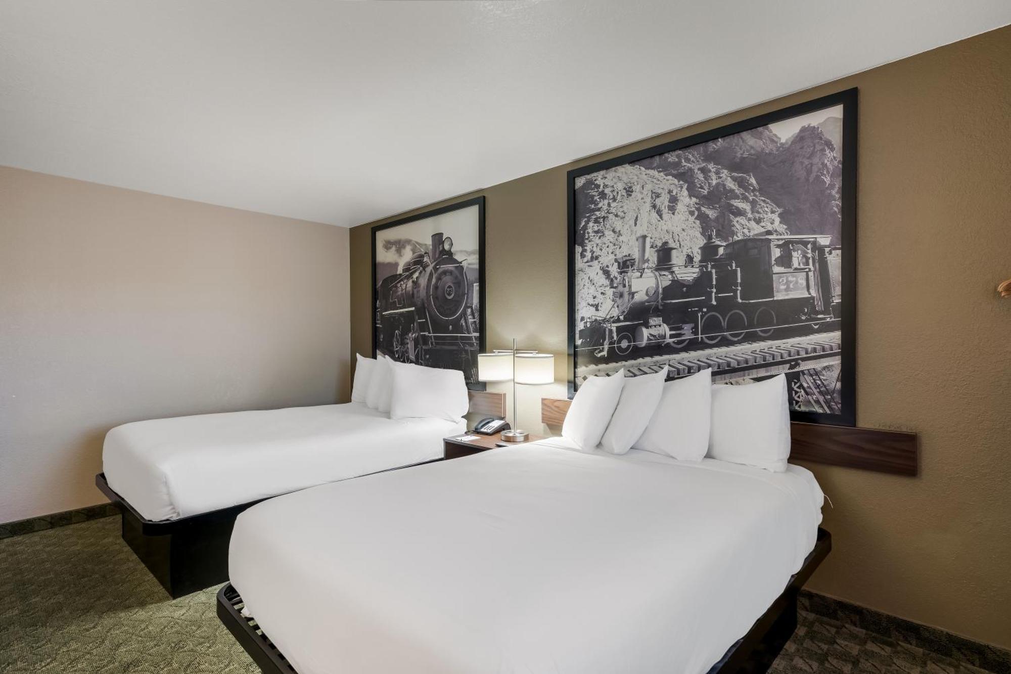 ซูเปอร์ 8 บาย วินด์แฮม วิลเลียมส์ อีสต์/แกรนด์ แคนยอน แอเรีย Hotel ภายนอก รูปภาพ